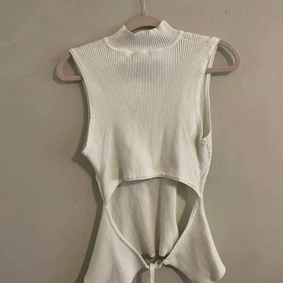 F21 Sleeveless Ribbed White Top - Picture 2 of 2